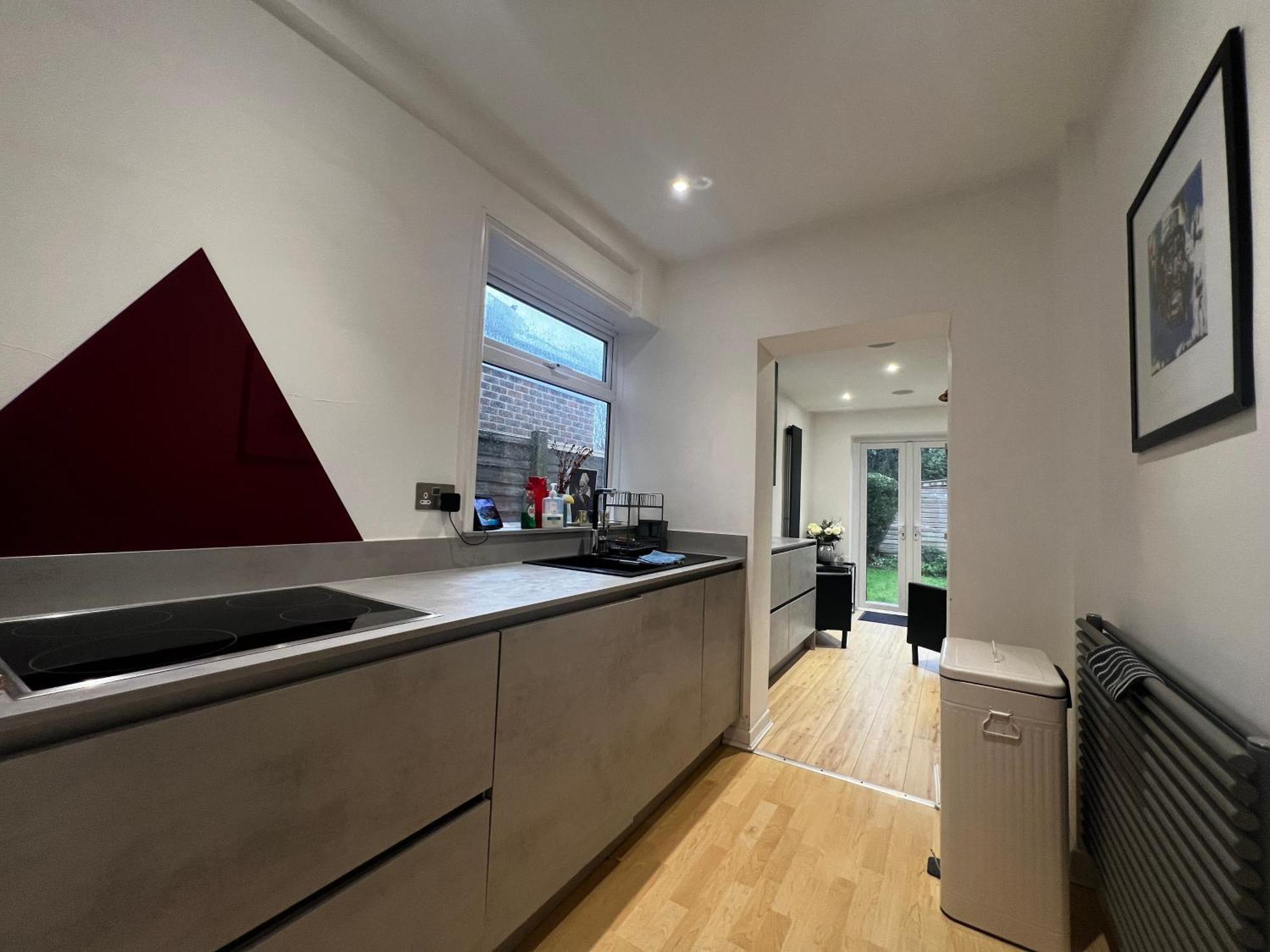 Warm And Cosy City Centre Home Near Train Station Chichester Exterior photo